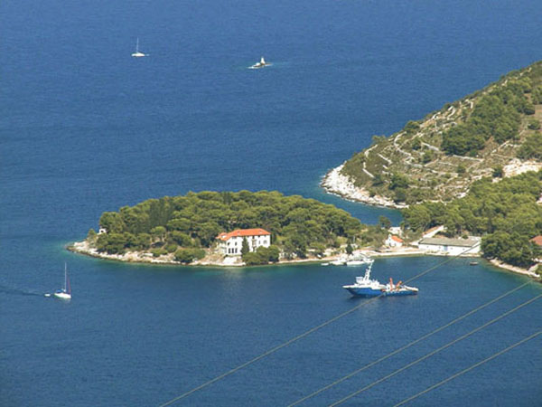 Otok Vis (8)